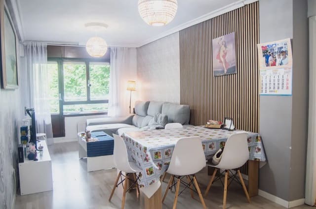 4 soveværelse Lejlighed til salg i Langreo med garage - € 145.000 (Ref: 10038990)