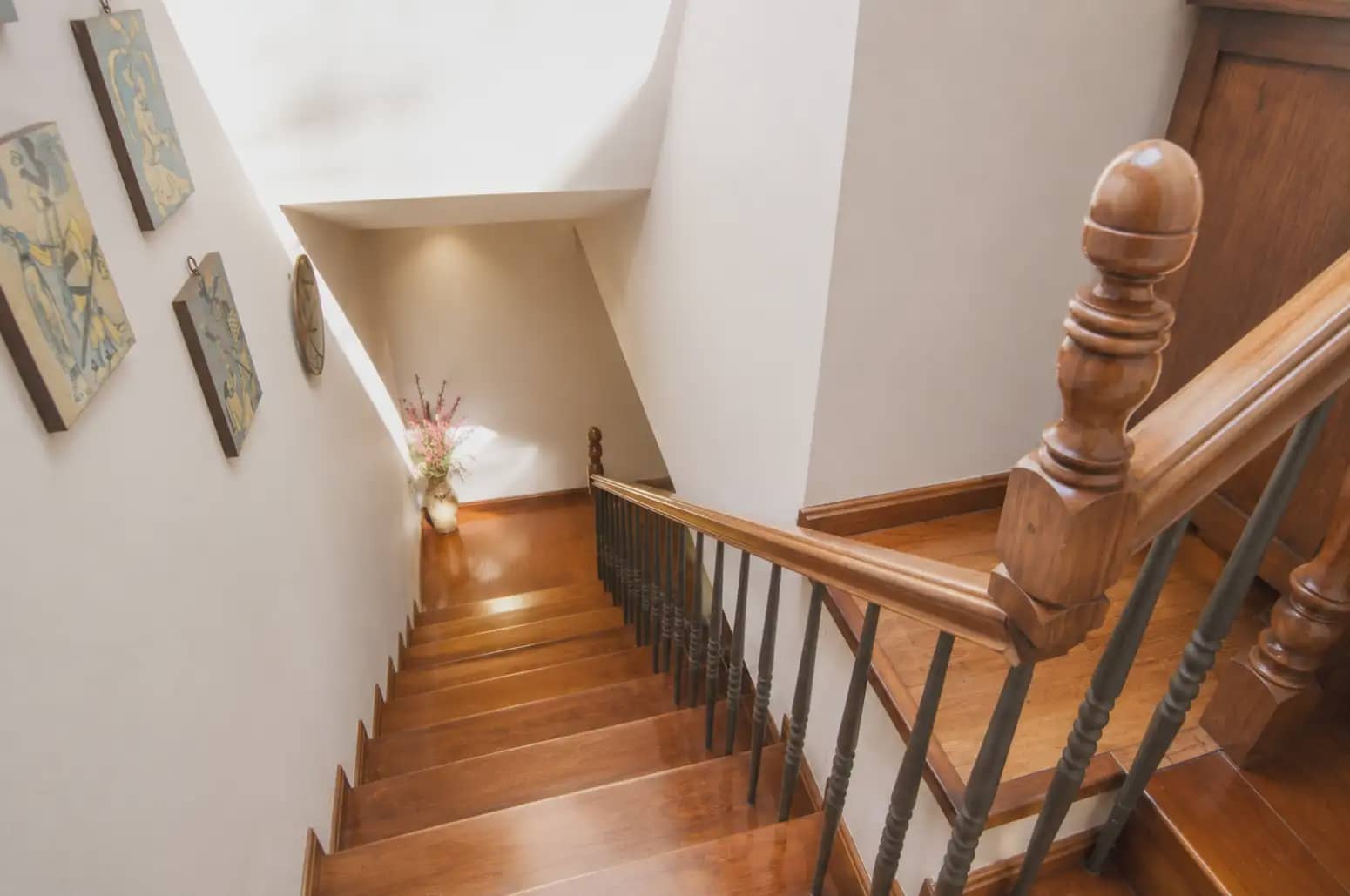 4 bedroom Villa for sale in Oviedo with garage - € 380,000 (Ref: 10038991)