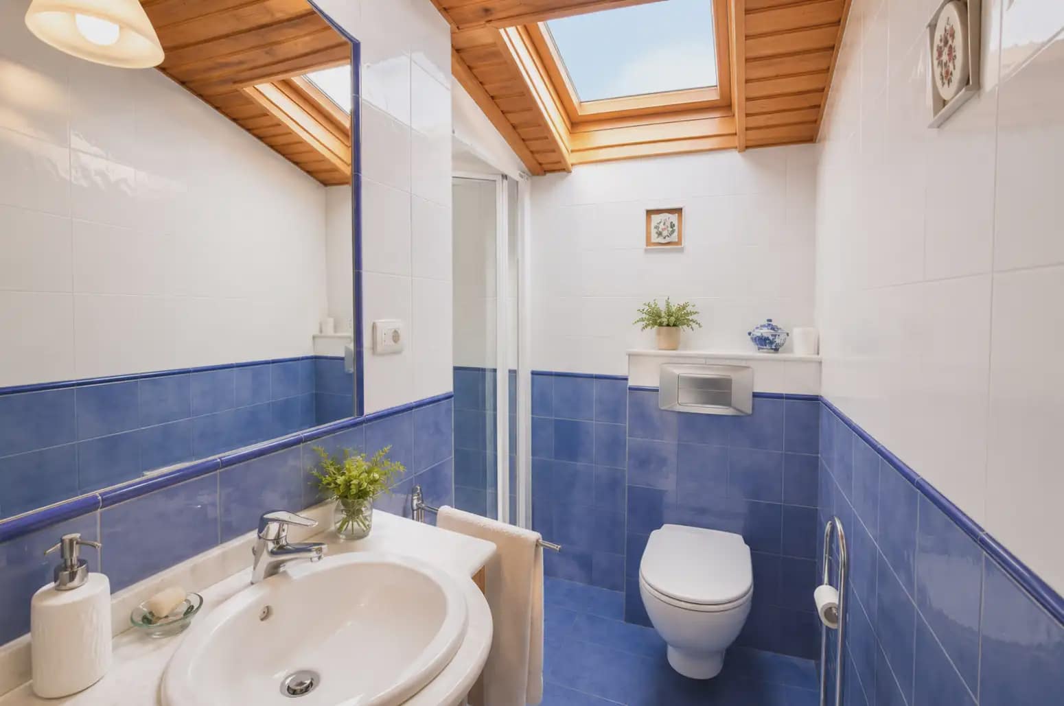 4 bedroom Villa for sale in Oviedo with garage - € 380,000 (Ref: 10038991)
