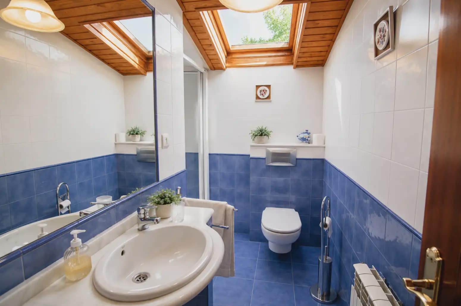 4 bedroom Villa for sale in Oviedo with garage - € 380,000 (Ref: 10038991)