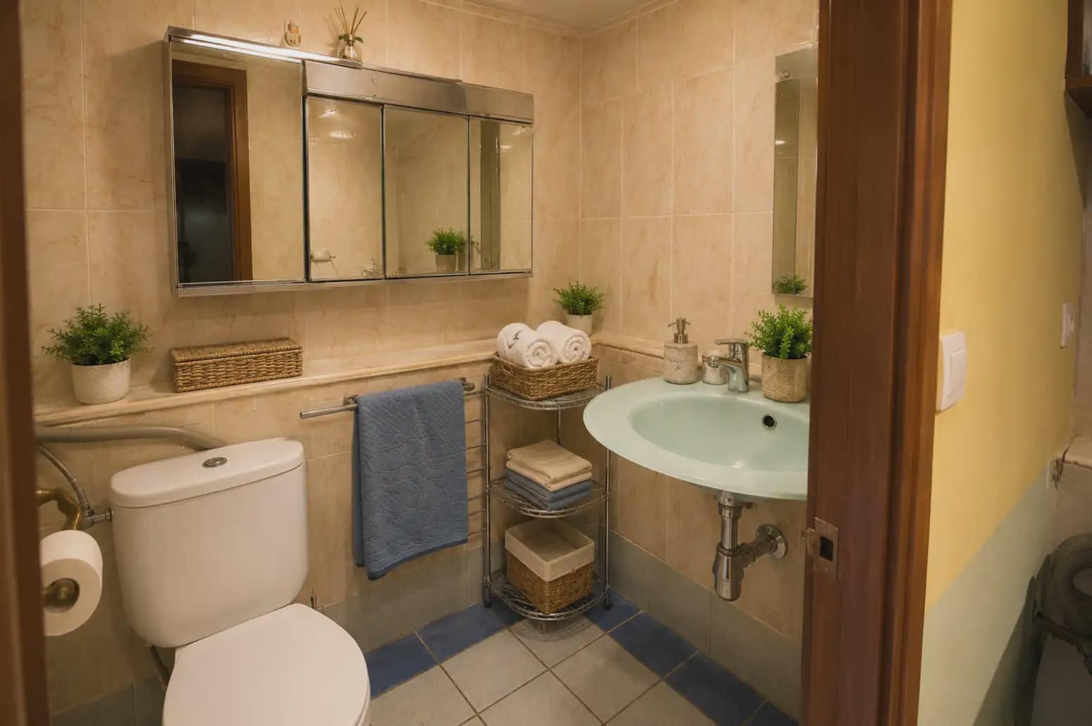 4 bedroom Villa for sale in Oviedo with garage - € 380,000 (Ref: 10038991)