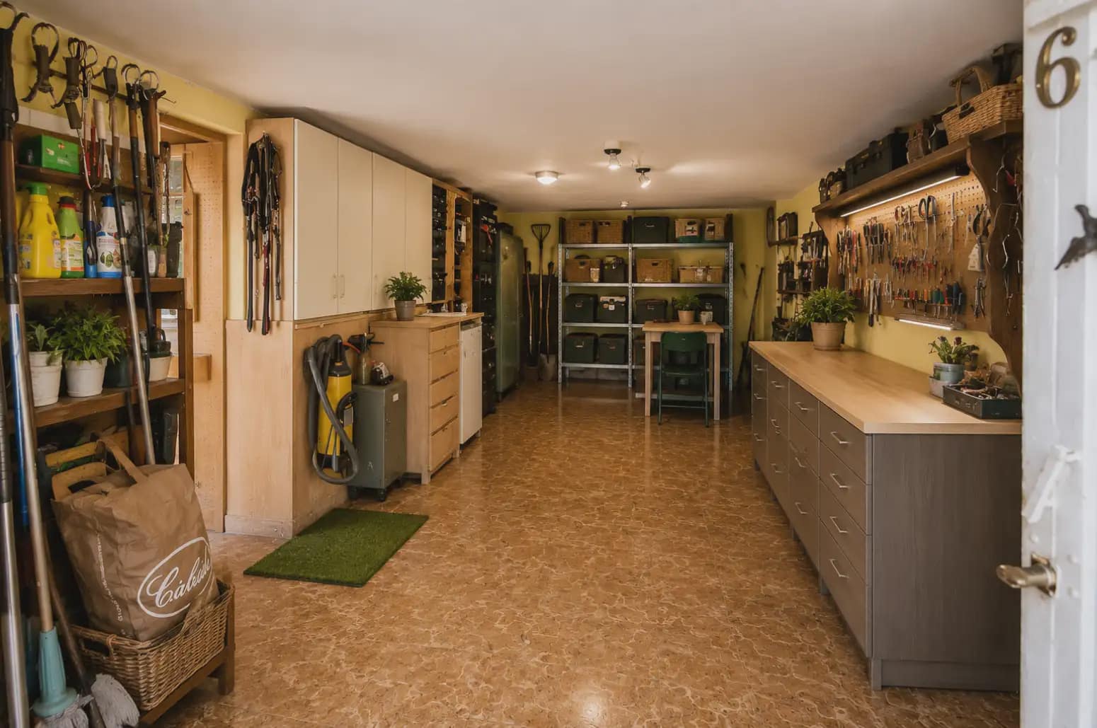 4 bedroom Villa for sale in Oviedo with garage - € 380,000 (Ref: 10038991)