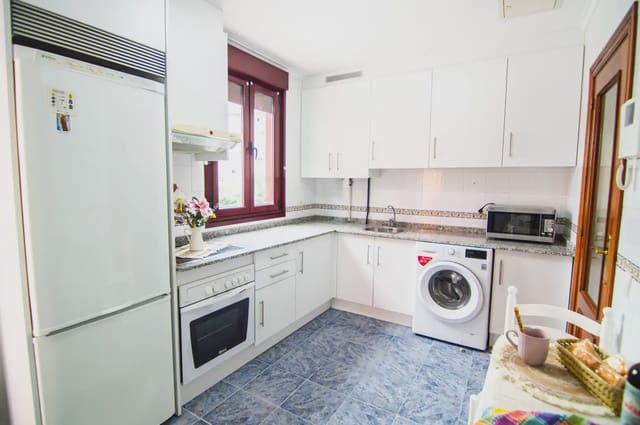 2 soveværelse Lejlighed til salg i Centro Urbano, Oviedo med garage - € 239.000 (Ref: 10038992)