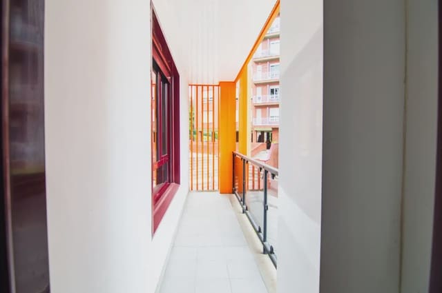 2 soveværelse Lejlighed til salg i Centro Urbano, Oviedo med garage - € 239.000 (Ref: 10038992)