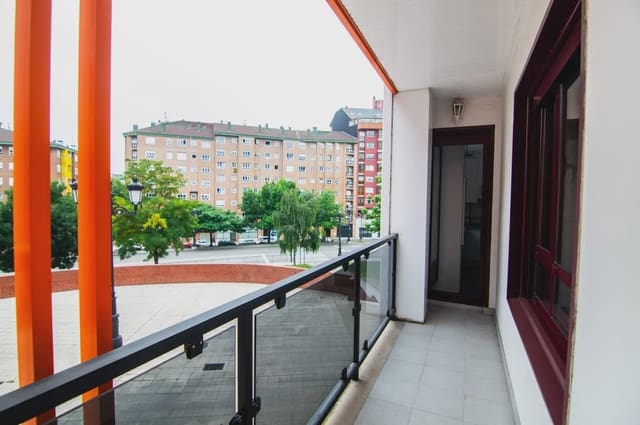 2 soveværelse Lejlighed til salg i Centro Urbano, Oviedo med garage - € 239.000 (Ref: 10038992)