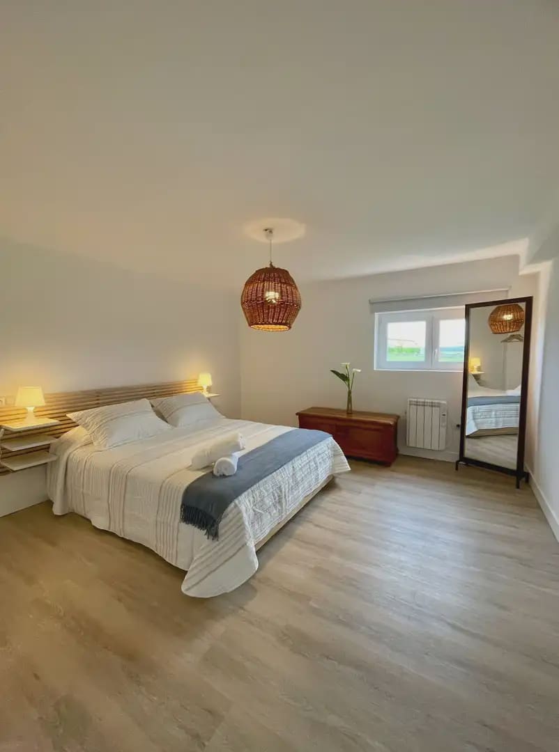 7 soverom Finca/Herregård til salgs i Gozon med garasje - € 735 000 (Ref: 10038995)