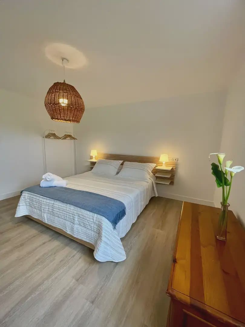 7 soverom Finca/Herregård til salgs i Gozon med garasje - € 735 000 (Ref: 10038995)