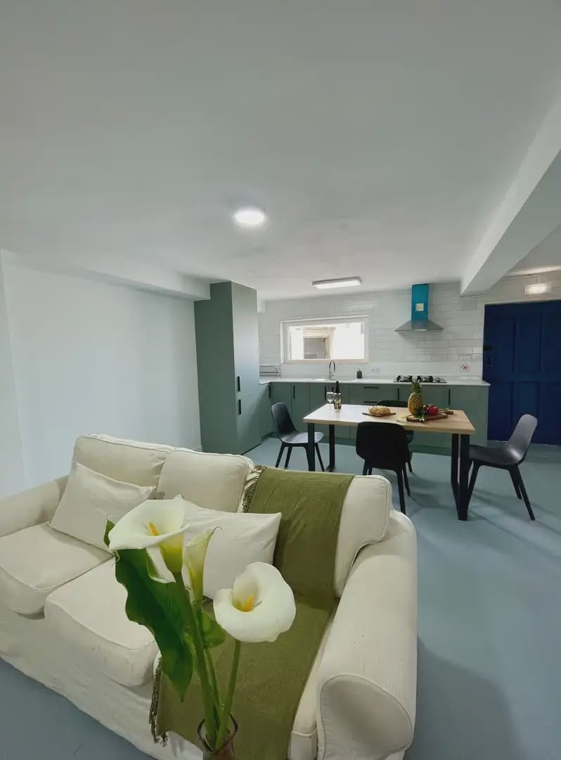 7 soverom Finca/Herregård til salgs i Gozon med garasje - € 735 000 (Ref: 10038995)