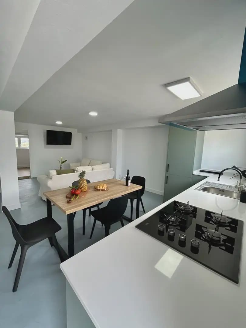7 soverom Finca/Herregård til salgs i Gozon med garasje - € 735 000 (Ref: 10038995)