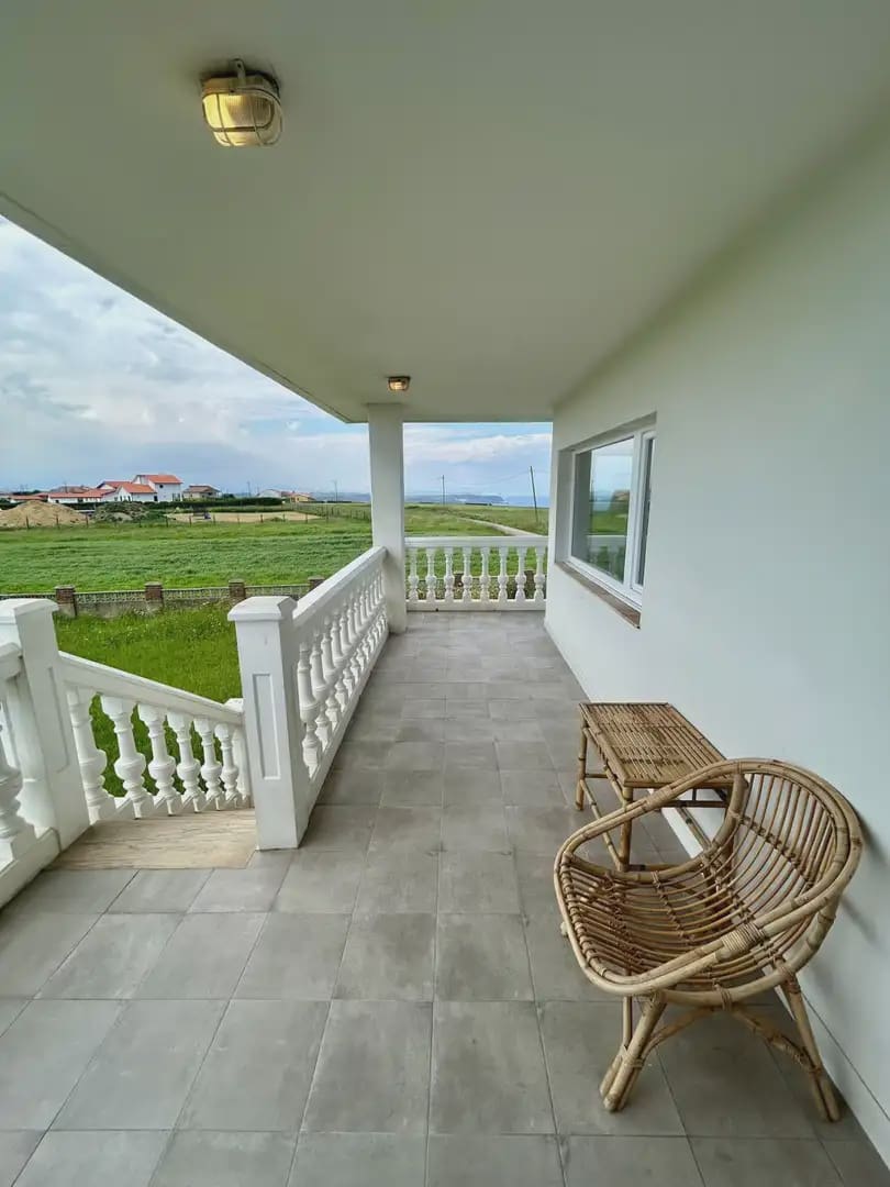 7 soverom Finca/Herregård til salgs i Gozon med garasje - € 735 000 (Ref: 10038995)