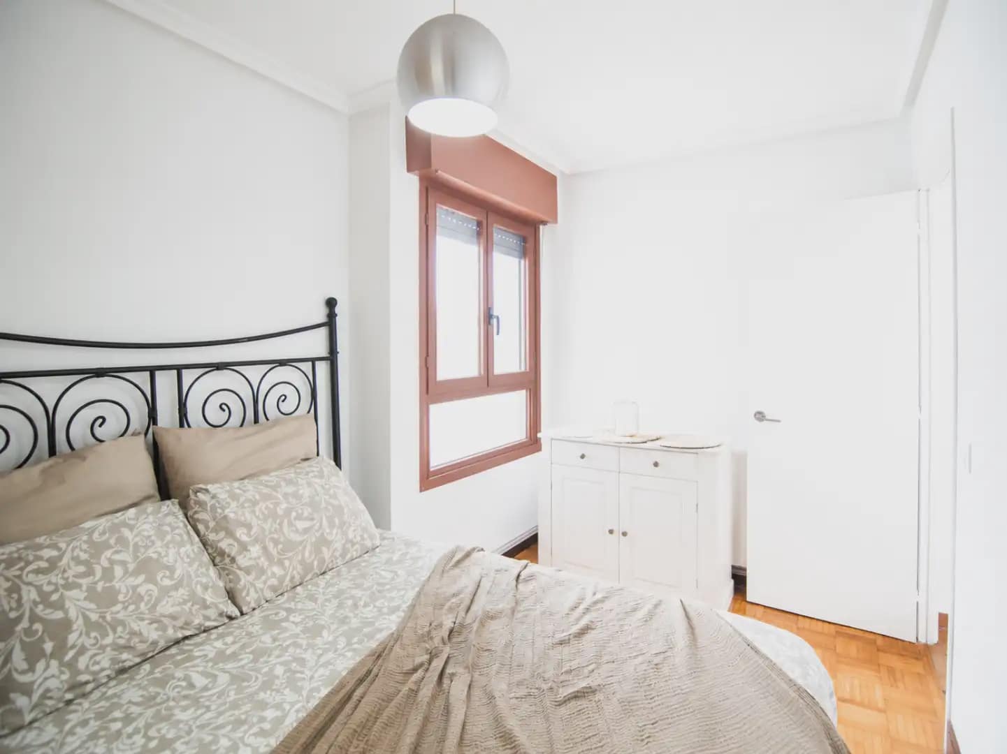 Piso de 1 habitación en Oviedo en venta - 134.990 € (Ref: 10043423)