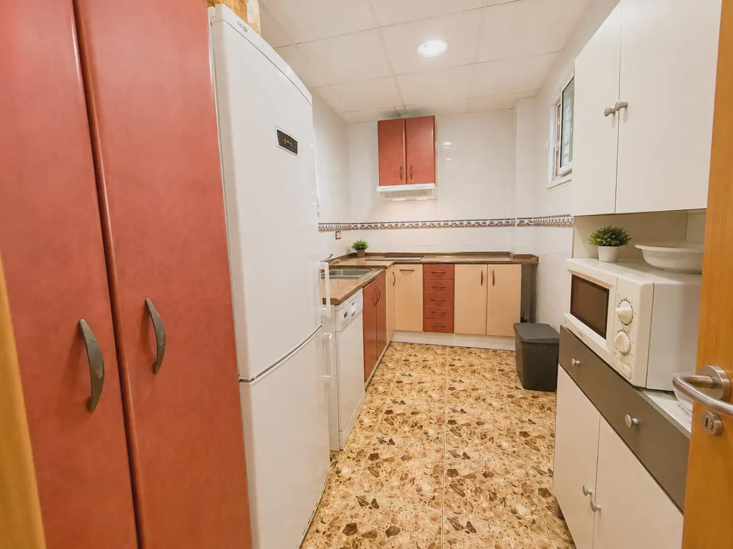 Gewerbe zu verkaufen in Oviedo - 45.000 € (Ref: 10047585)