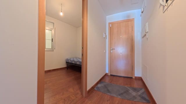 2 quarto Apartamento para arrendar em Deltebre - 600 € (Ref: 10041386)