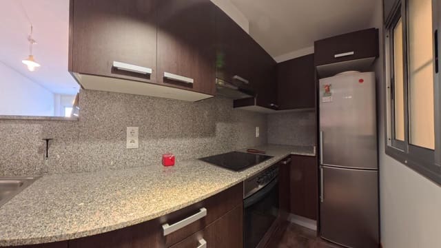 2 quarto Apartamento para arrendar em Deltebre - 600 € (Ref: 10041386)
