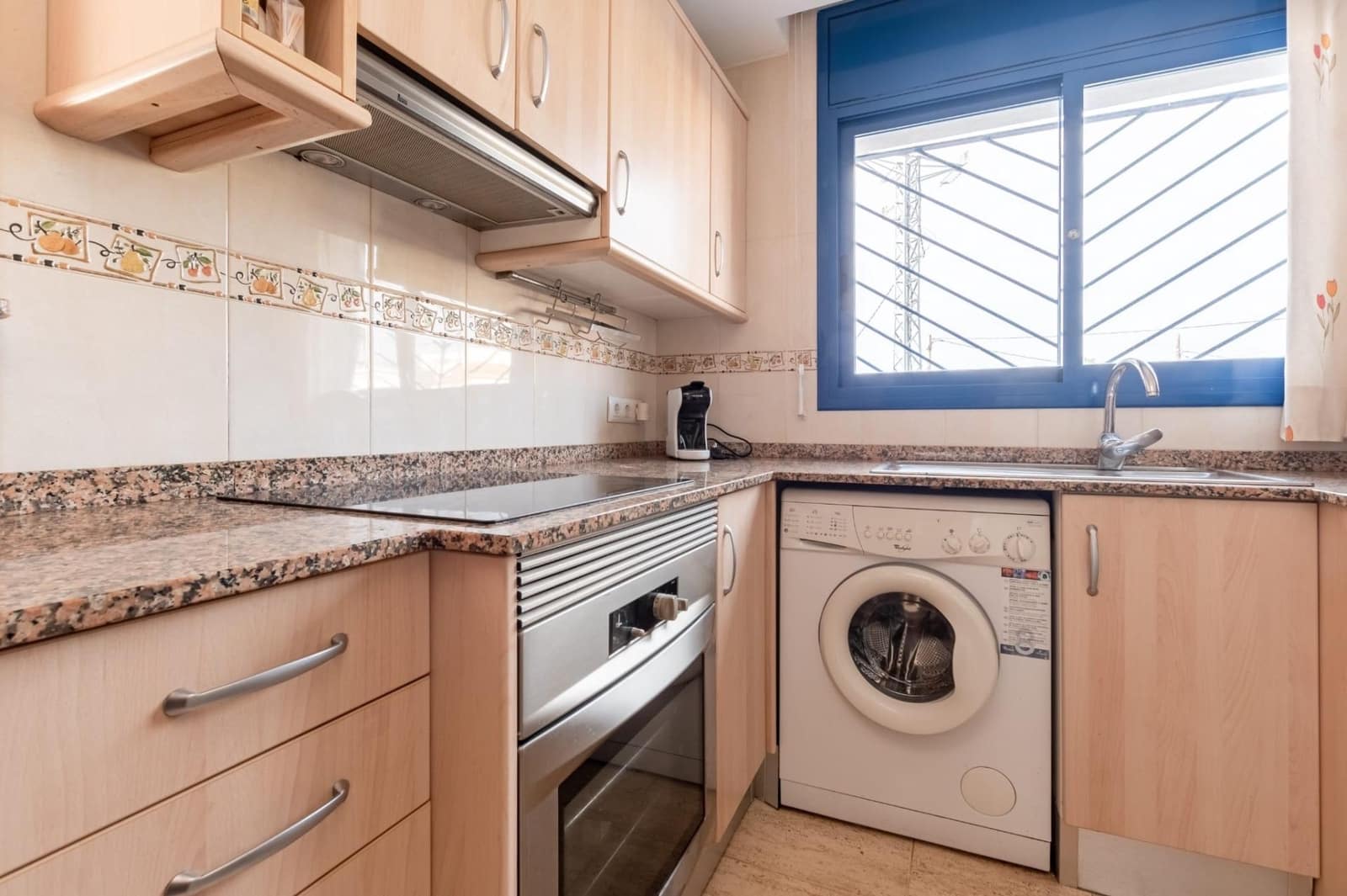 6 sypialnia Dom szeregowy na sprzedaż w L'Ampolla z basenem garażem - 249 000 € (Ref: 10041390)