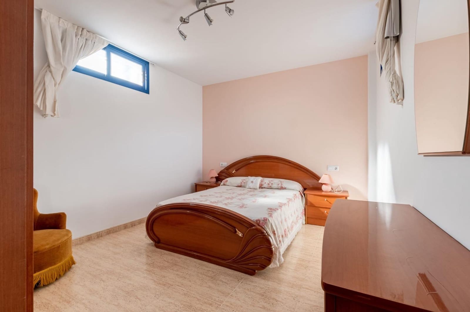 6 sypialnia Dom szeregowy na sprzedaż w L'Ampolla z basenem garażem - 249 000 € (Ref: 10041390)