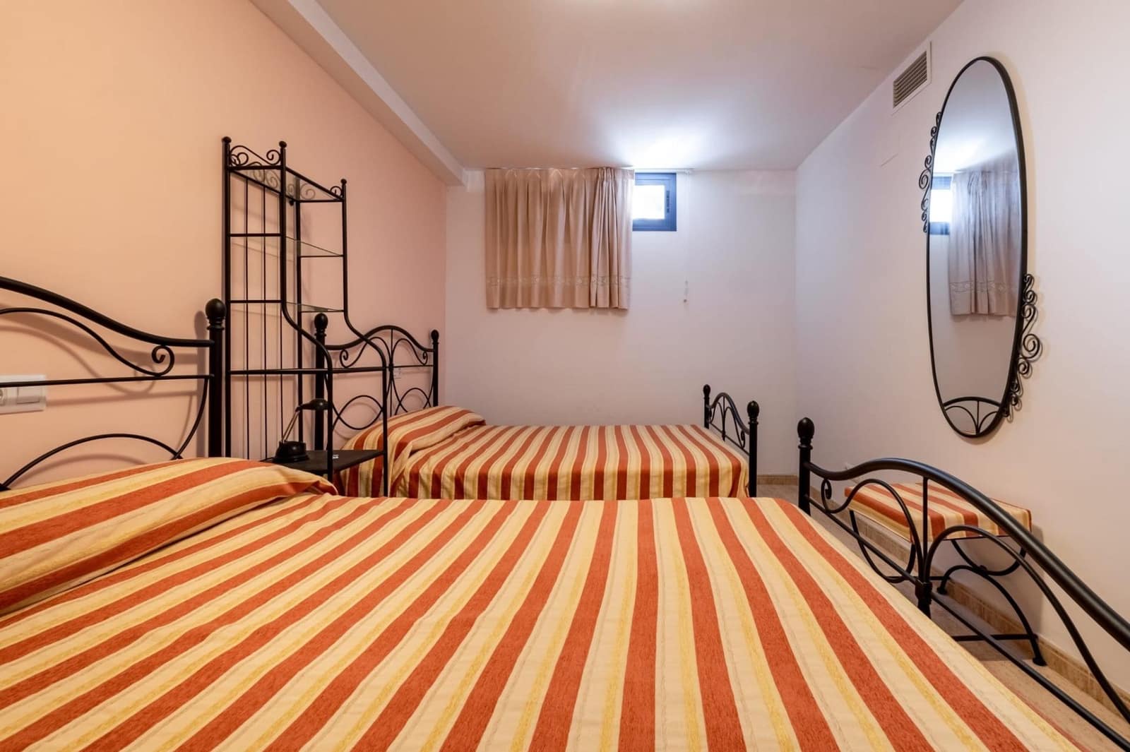 6 sypialnia Dom szeregowy na sprzedaż w L'Ampolla z basenem garażem - 249 000 € (Ref: 10041390)