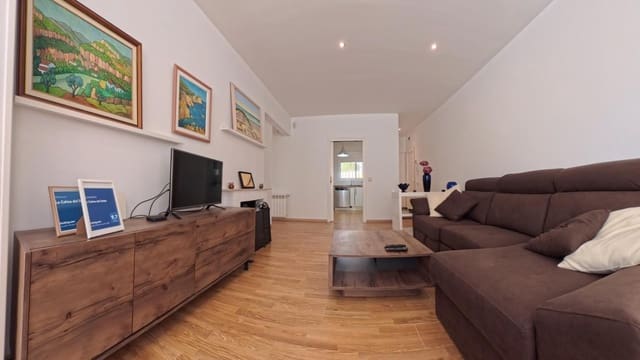3 makuuhuone Huvila myytävänä paikassa Amposta mukana uima-altaan - 320 000 € (Ref: 10041391)