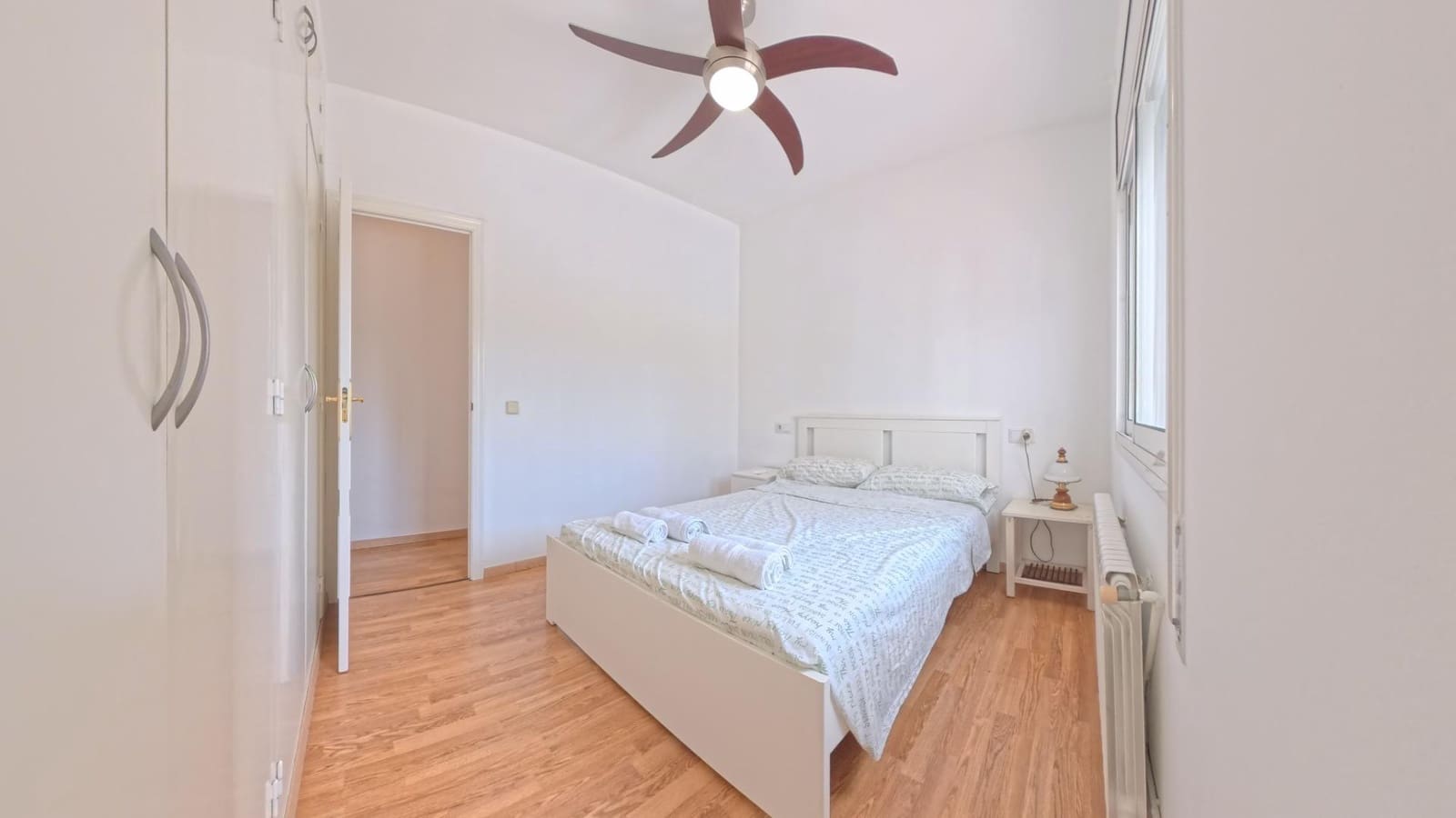 3 makuuhuone Huvila myytävänä paikassa Amposta mukana uima-altaan - 320 000 € (Ref: 10041391)