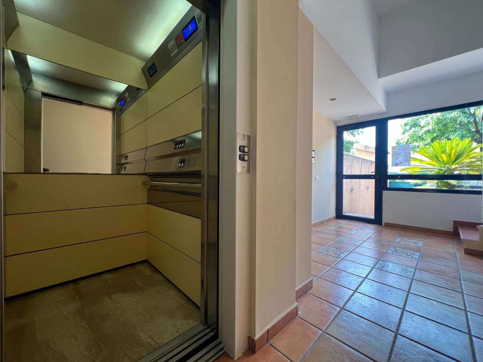 4 quarto Penthouse para venda em L'Ametlla de Mar com piscina garagem - 355 000 € (Ref: 10041392)