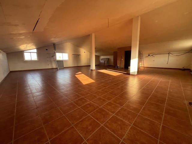7 chambre Villa/Maison à vendre à Deltebre avec garage - 265 000 € (Ref: 10041393)
