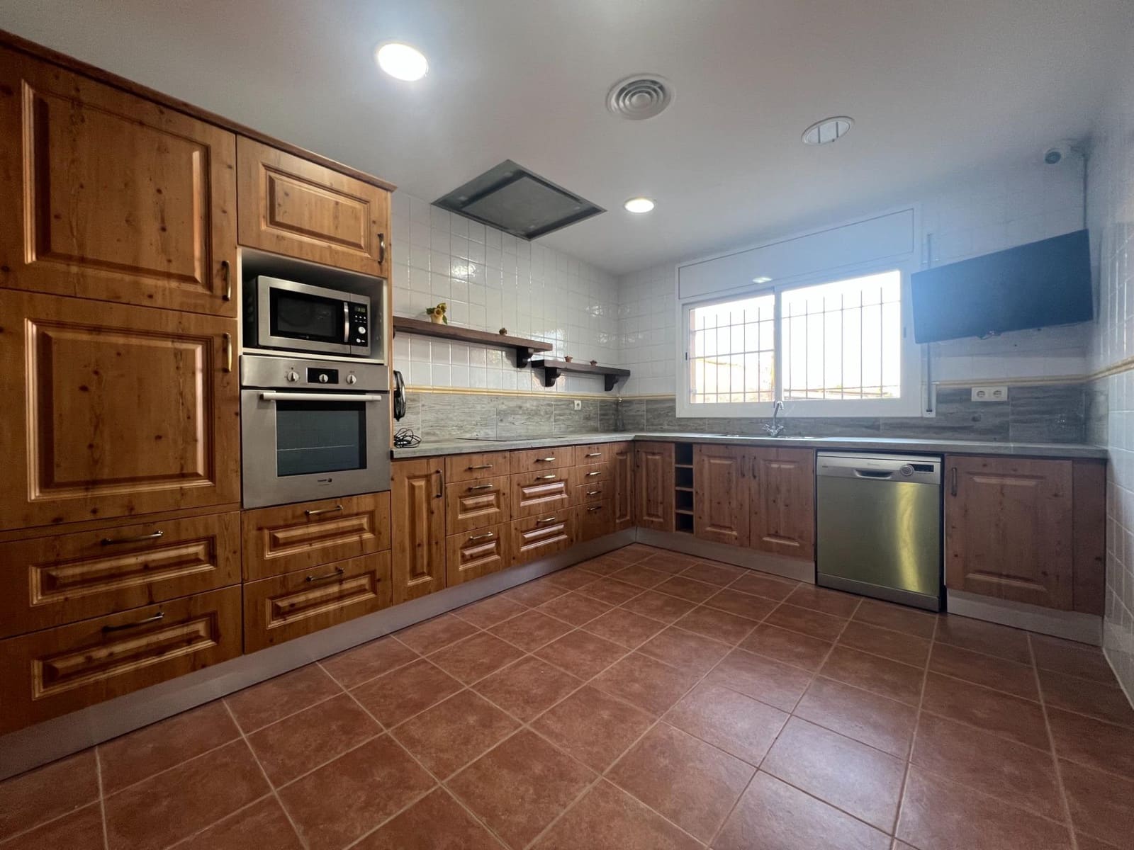 7 chambre Villa/Maison à vendre à Deltebre avec garage - 265 000 € (Ref: 10041393)