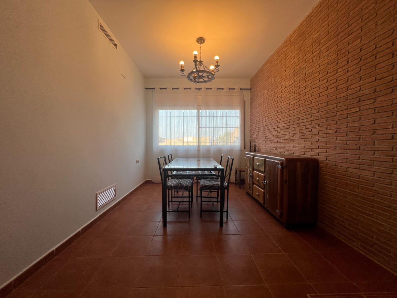 7 chambre Villa/Maison à vendre à Deltebre avec garage - 265 000 € (Ref: 10041393)