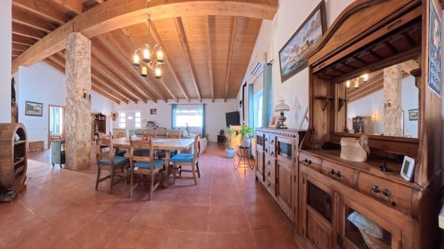 4 bedroom Finca/Country House for sale in El Perelló with pool garage - € 780,000 (Ref: 10041395)