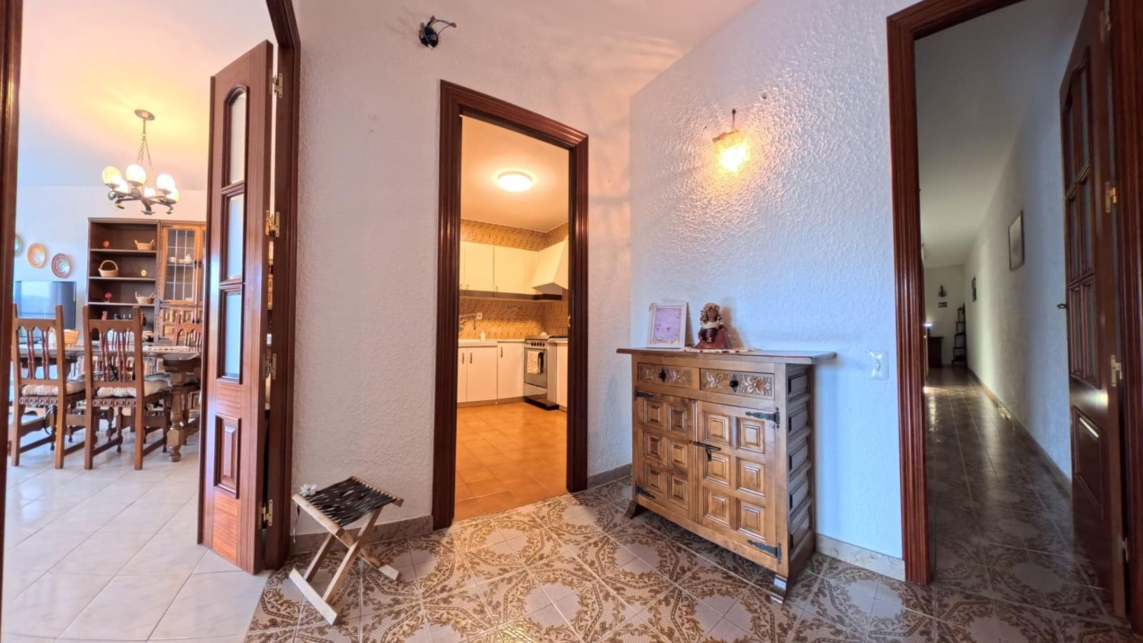 3 slaapkamer Flat te koop in Xerta met garage - € 105.000 (Ref: 10041396)