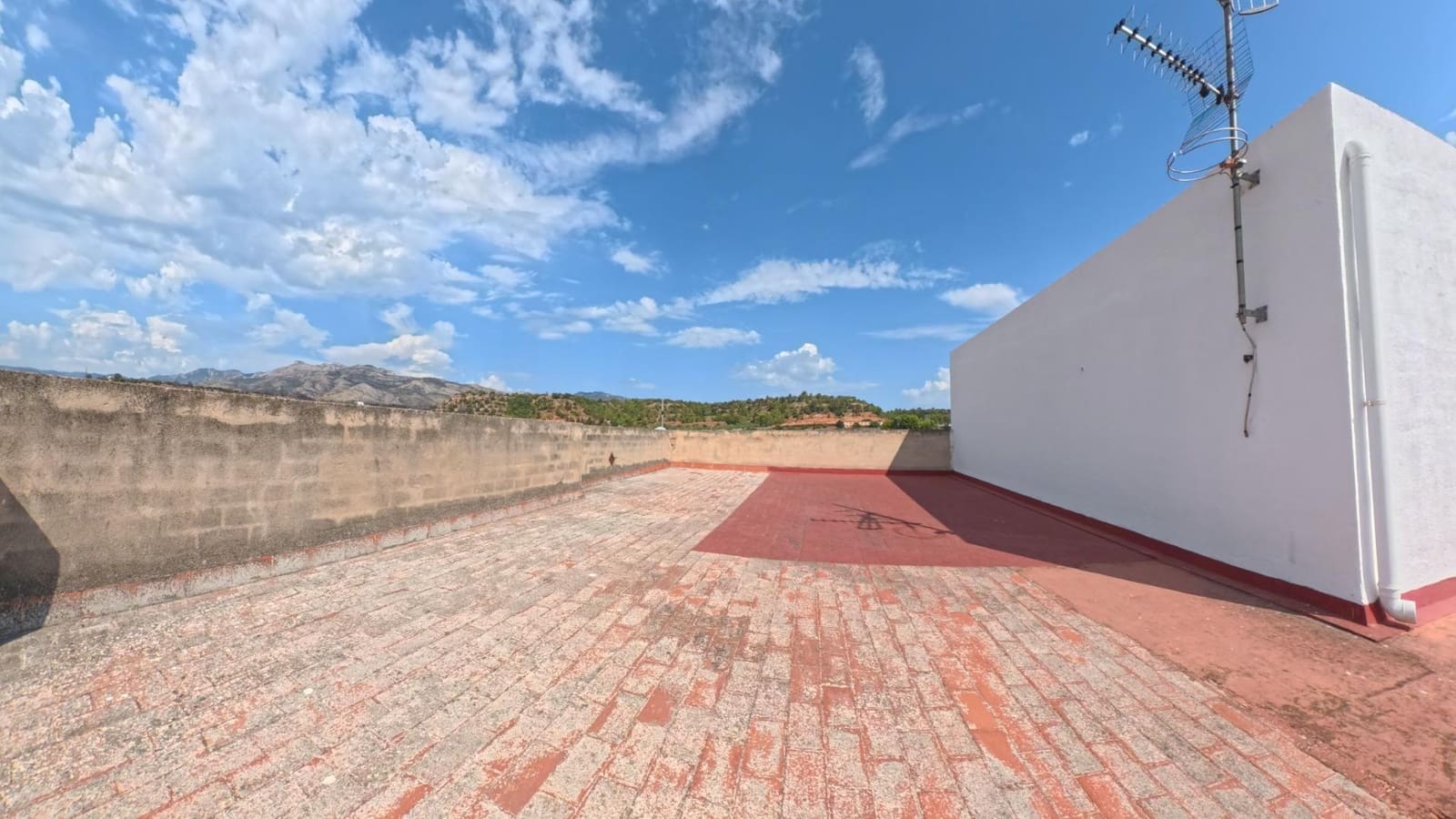 3 slaapkamer Flat te koop in Xerta met garage - € 105.000 (Ref: 10041396)