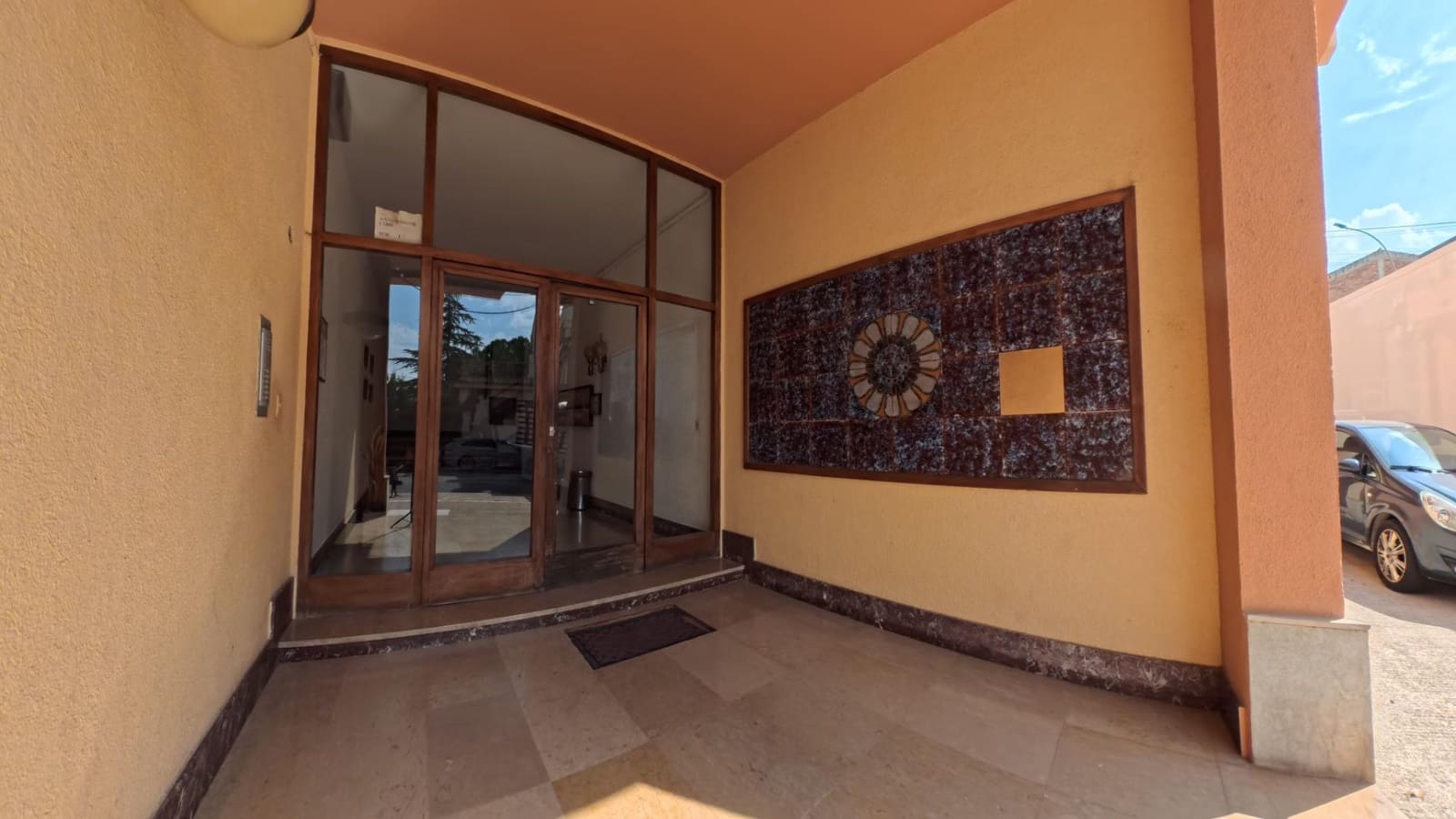 3 slaapkamer Flat te koop in Xerta met garage - € 105.000 (Ref: 10041396)