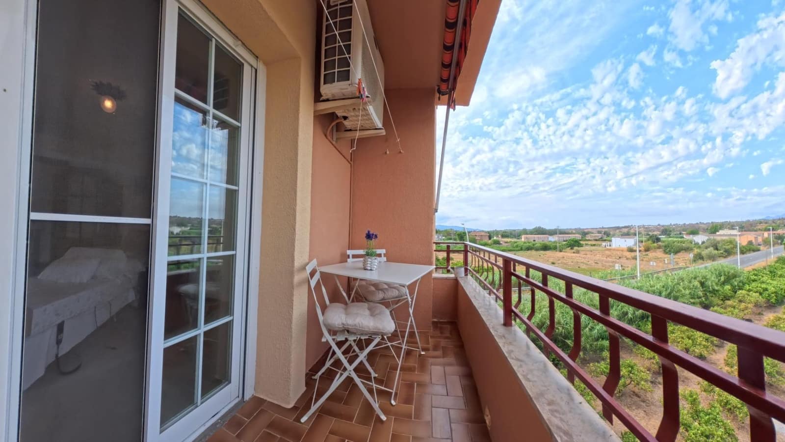 3 slaapkamer Flat te koop in Xerta met garage - € 105.000 (Ref: 10041396)