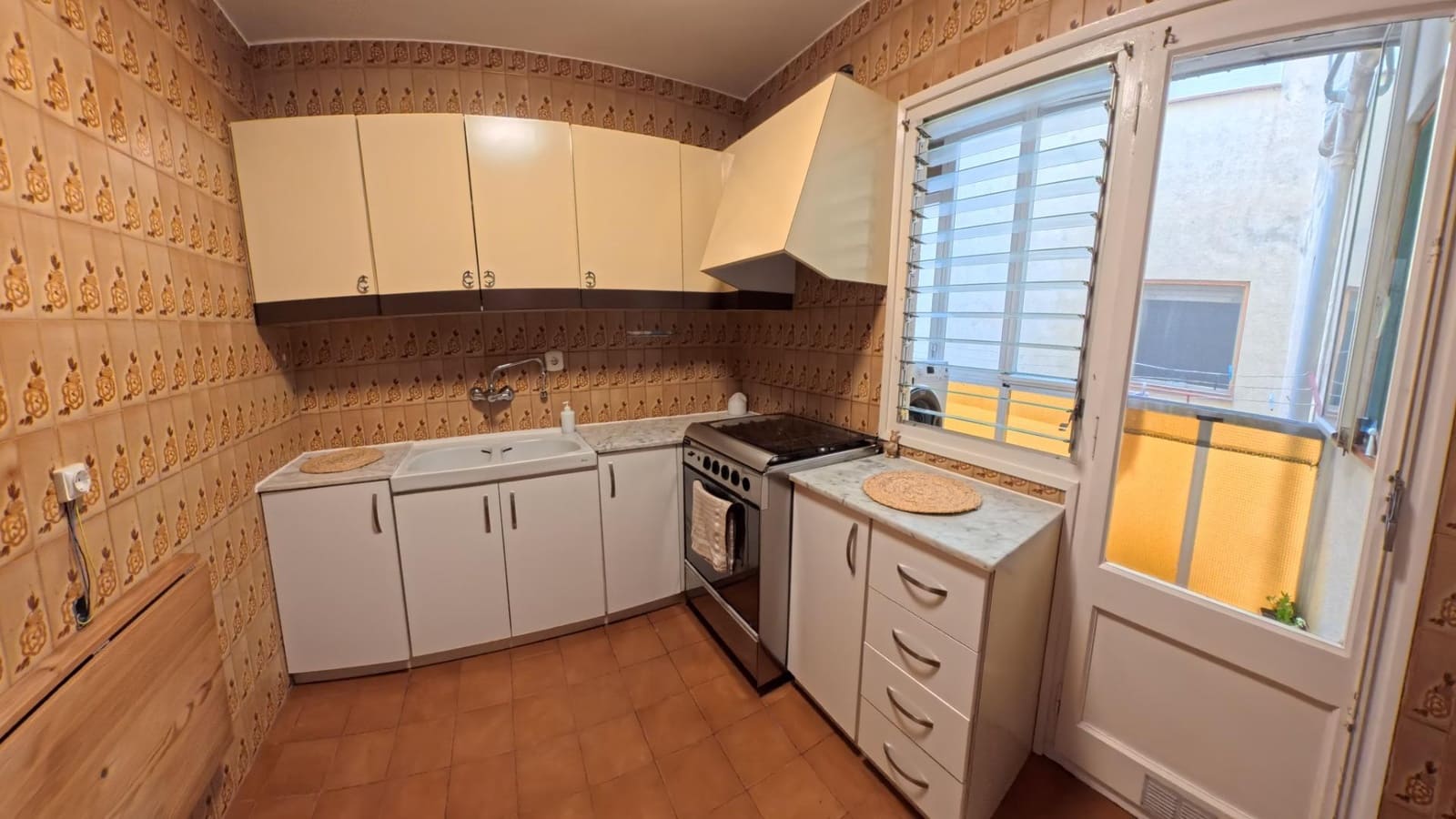3 slaapkamer Flat te koop in Xerta met garage - € 105.000 (Ref: 10041396)