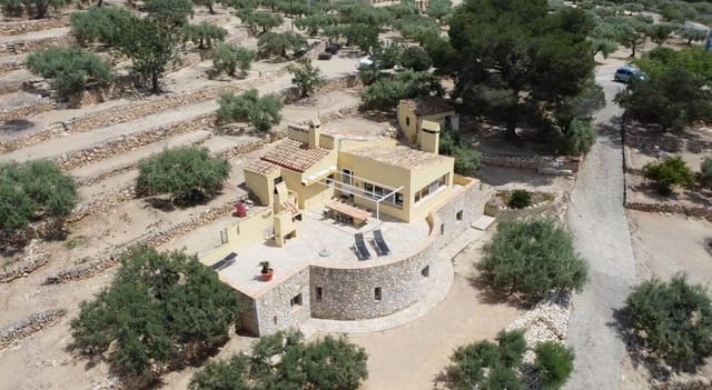 13 camera da letto Finca/Casa di Campagna in vendita in Tortosa con piscina - 980.000 € (Rif: 10041398)