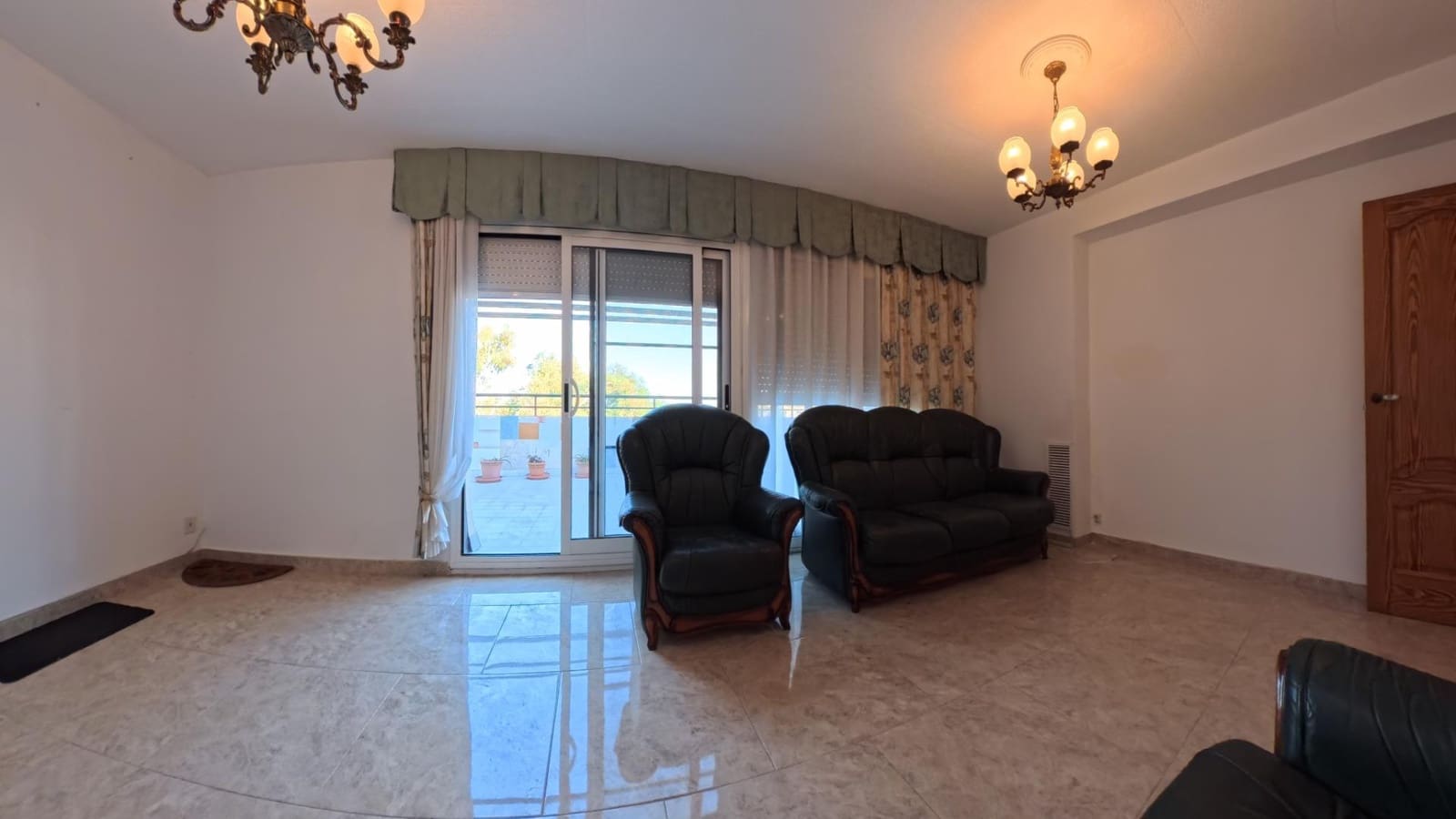 3 makuuhuone Kattohuoneisto myytävänä paikassa Sant Carles de la Rapita mukana 
autotalli - 180 000 € (Ref: 10070940)
