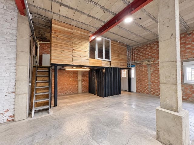 Comercial para venda em Deltebre com garagem - 63 000 € (Ref: 10086183)