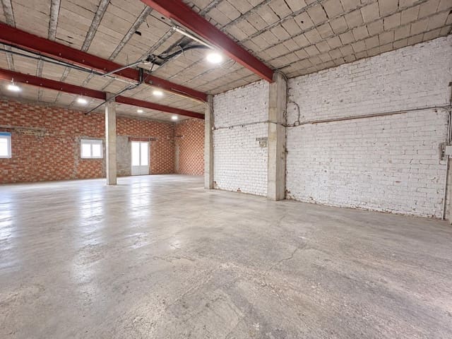 Comercial para venda em Deltebre com garagem - 63 000 € (Ref: 10086183)