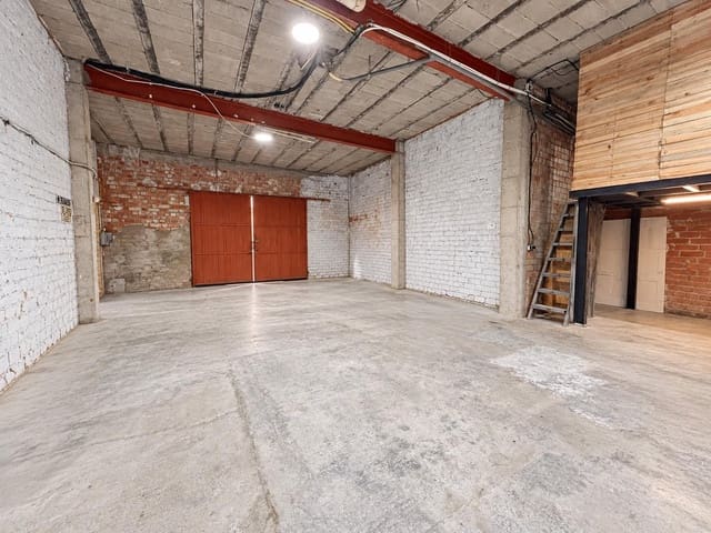 Comercial para venda em Deltebre com garagem - 63 000 € (Ref: 10086183)