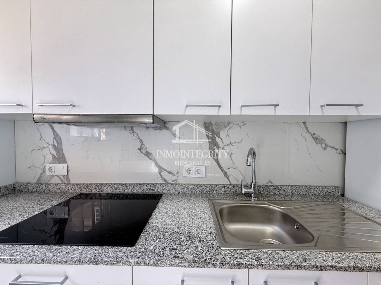 1 sypialnia Apartament na sprzedaż w Oropesa  z basenem - 179 000 € (Ref: 10052209)