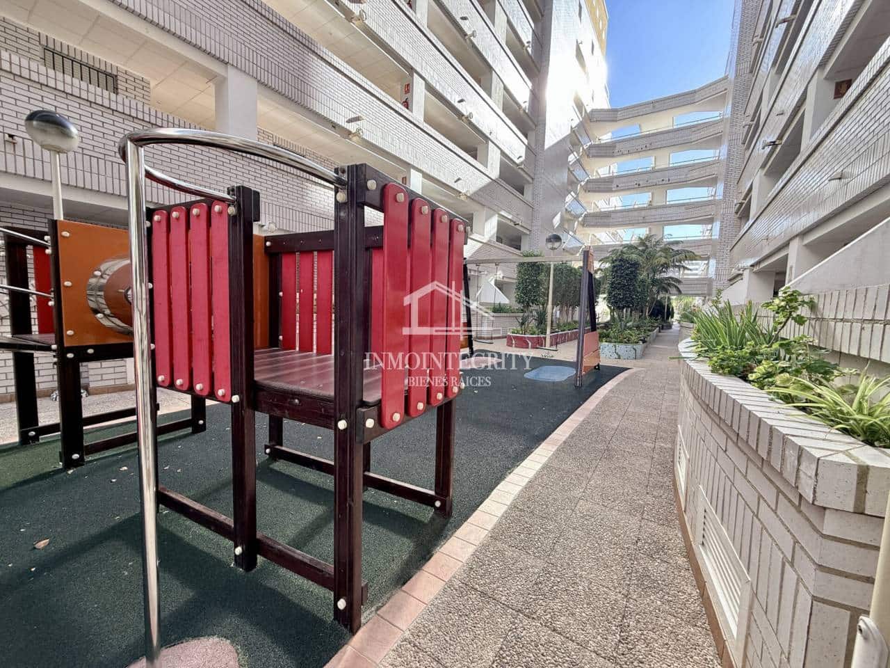 Apartamento de 3 habitaciones en Oropesa  en venta con piscina garaje - 190.000 € (Ref: 10052210)