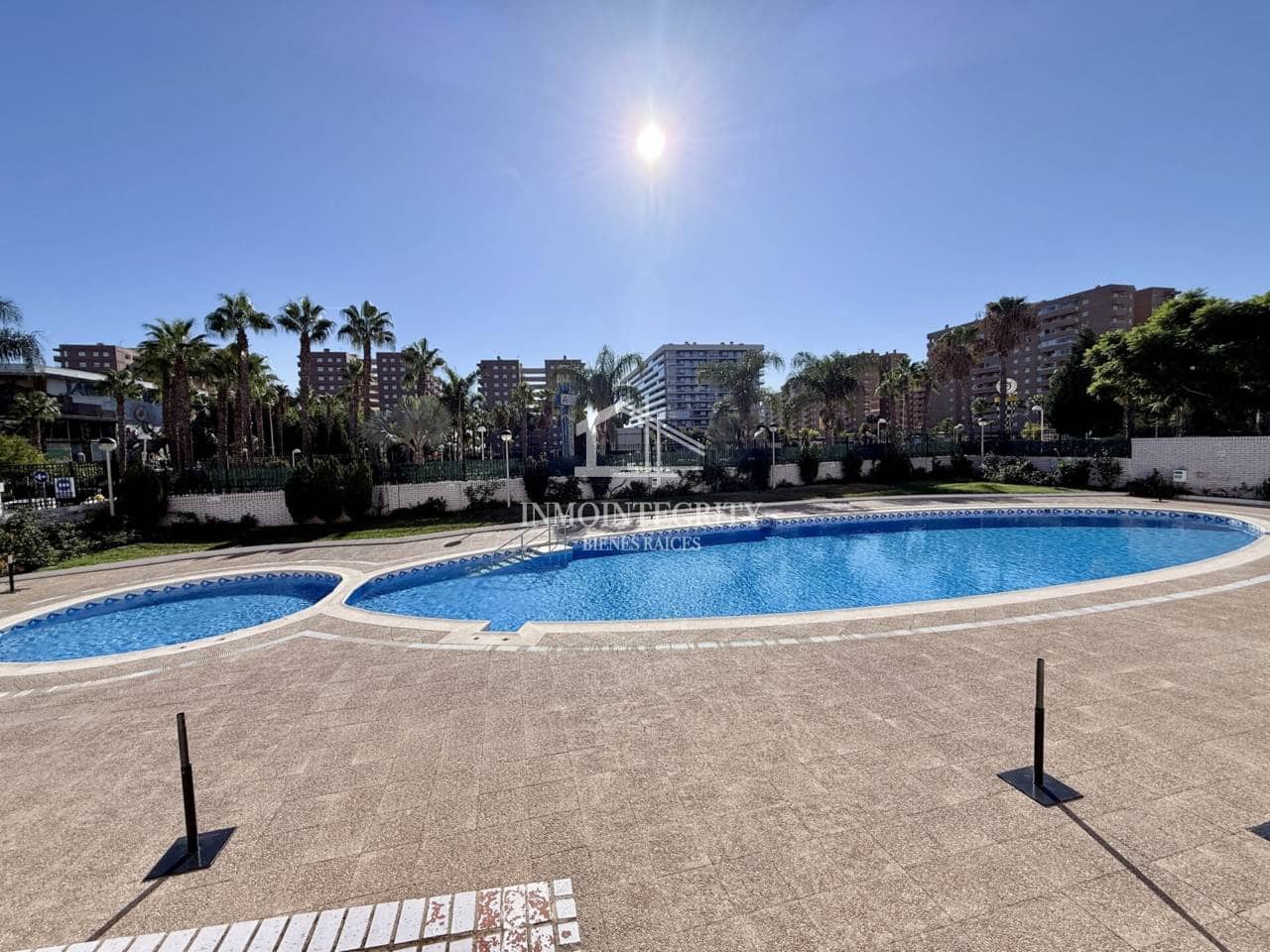 Apartamento de 3 habitaciones en Oropesa  en venta con piscina garaje - 190.000 € (Ref: 10052210)