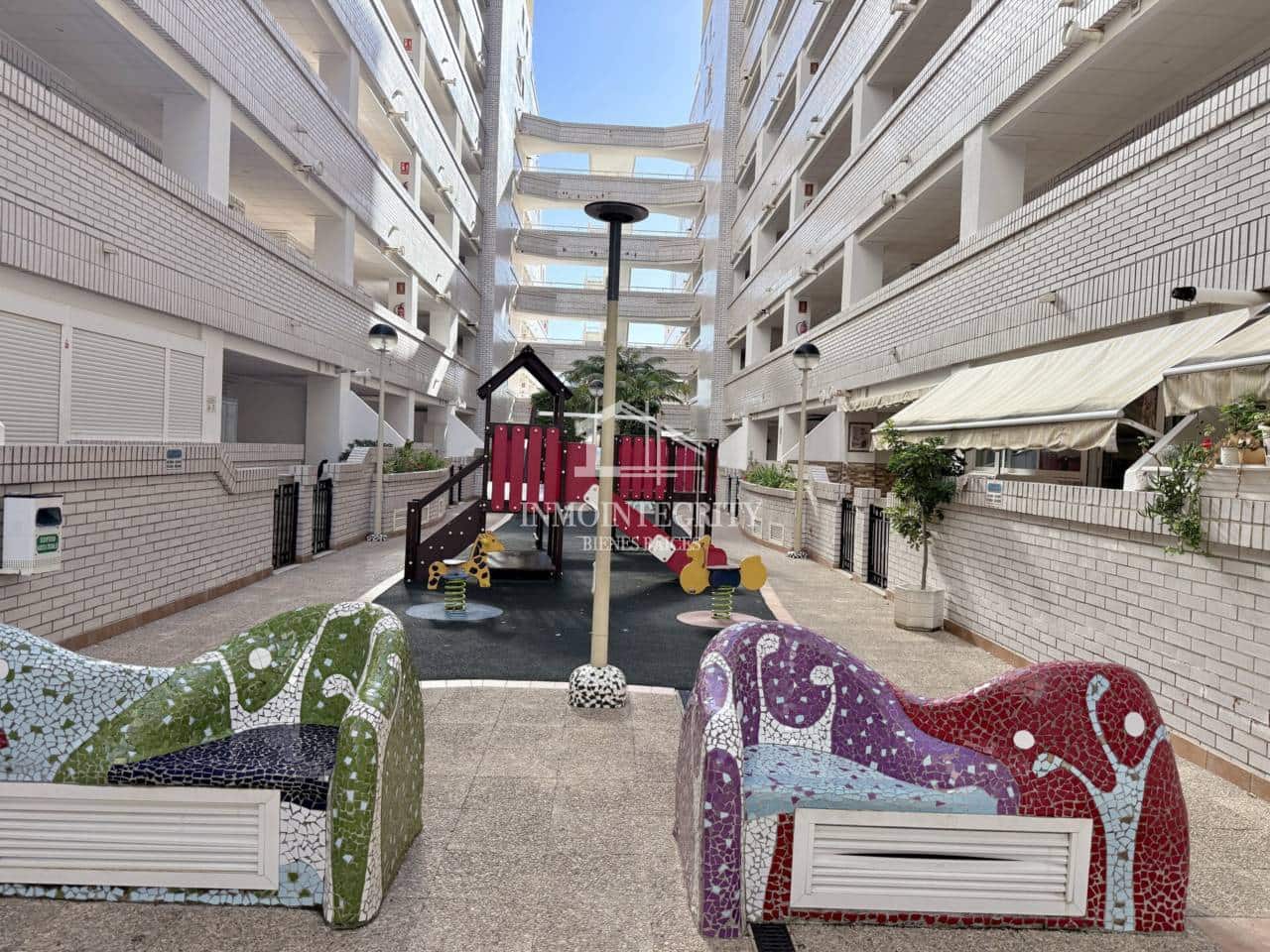 Apartamento de 3 habitaciones en Oropesa  en venta con piscina garaje - 190.000 € (Ref: 10052210)