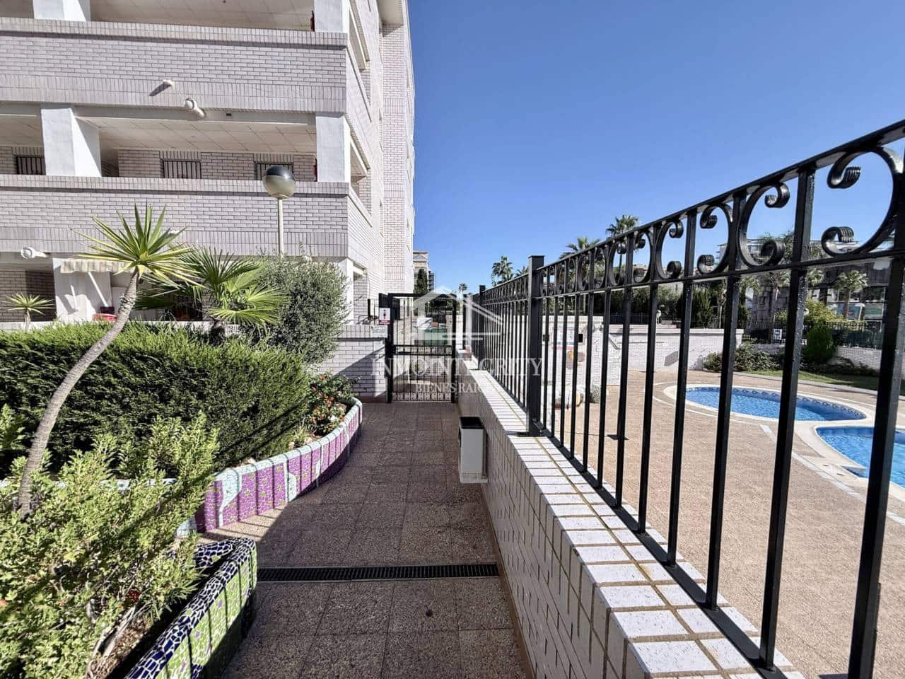 Apartamento de 3 habitaciones en Oropesa  en venta con piscina garaje - 190.000 € (Ref: 10052210)