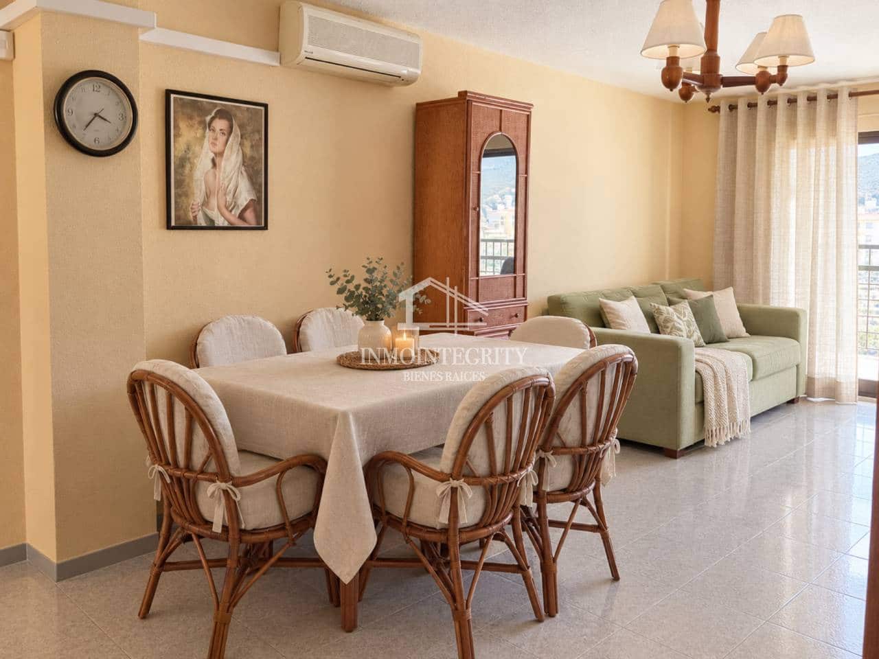 3 bedroom Apartment for sale in Oropesa  with garage - € 275,000 (Ref: 10052211)