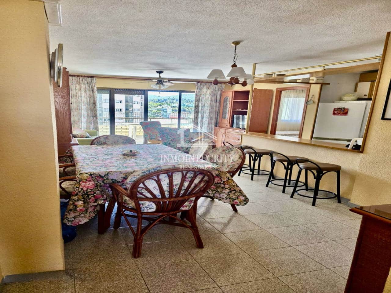 3 bedroom Apartment for sale in Oropesa  with garage - € 275,000 (Ref: 10052211)