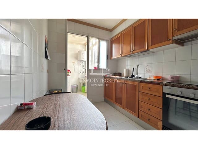 4 sovrum Lägenhet till salu i Almassora / Almazora - 140 000 € (Ref: 10052212)