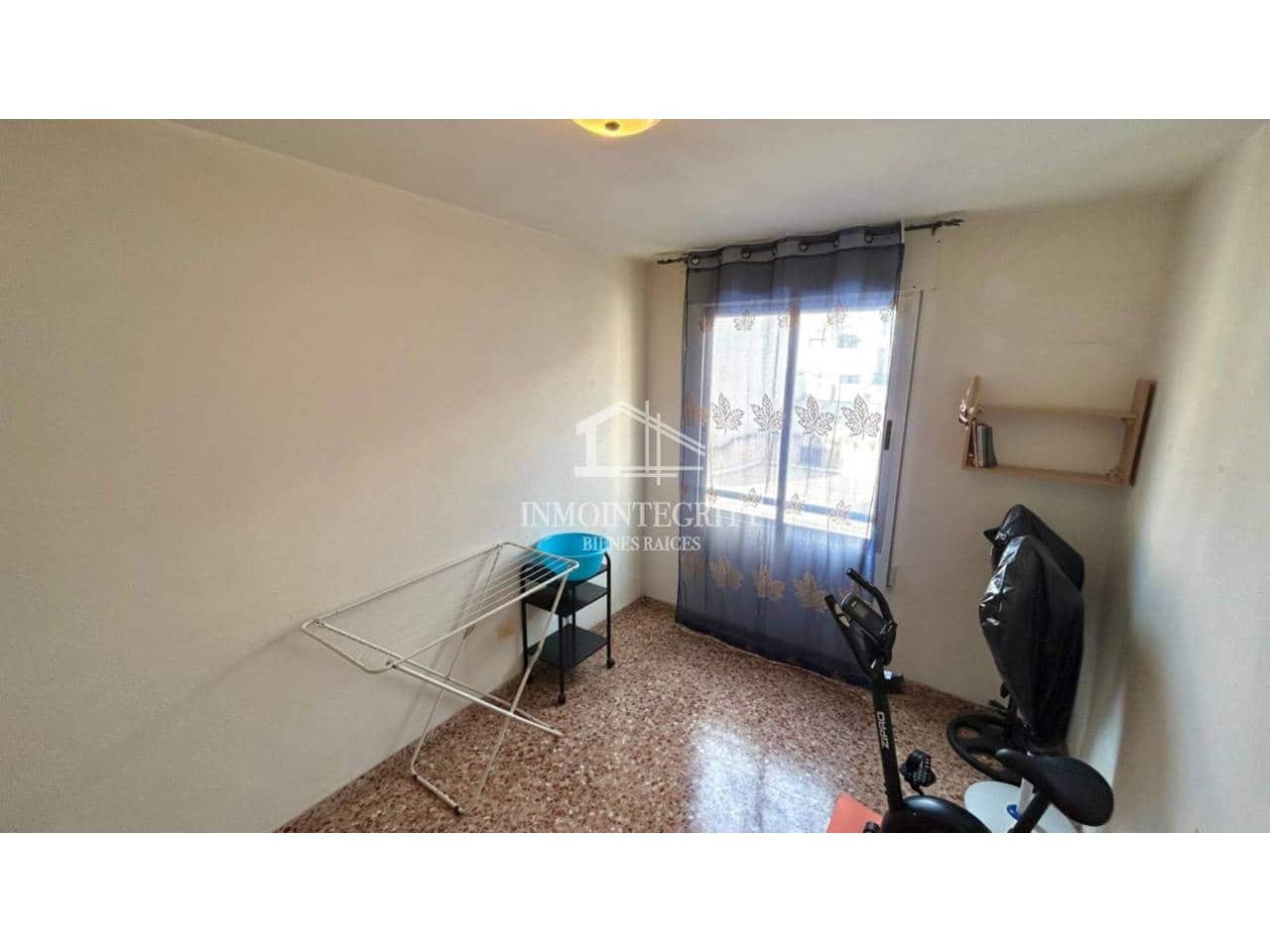 4 slaapkamer Flat te koop in Almassora / Almazora - € 140.000 (Ref: 10052212)