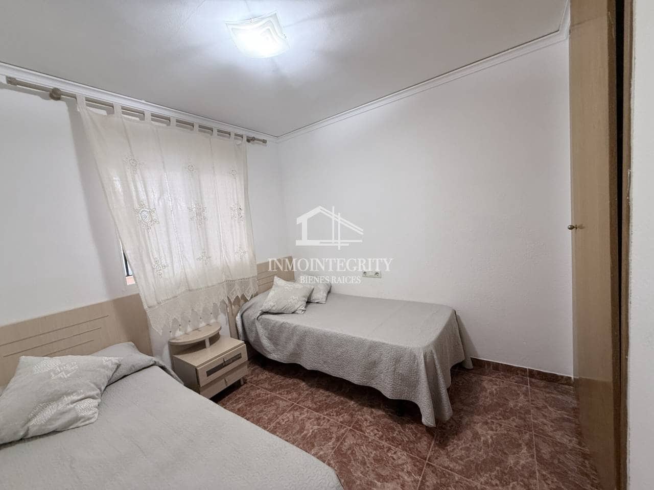 2 sypialnia Apartament na sprzedaż w Oropesa  z garażem - 165 000 € (Ref: 10052213)