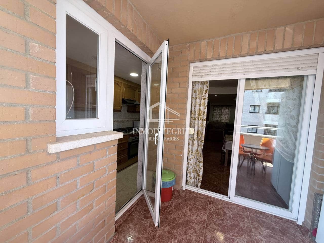 2 sypialnia Apartament na sprzedaż w Oropesa  z garażem - 165 000 € (Ref: 10052213)