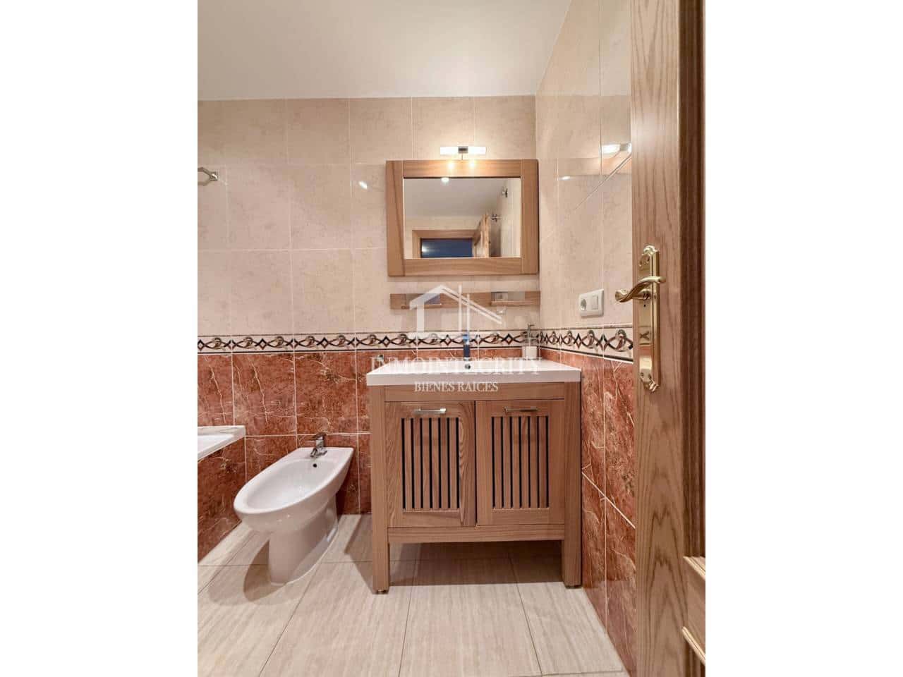 2 sypialnia Apartament na sprzedaż w Oropesa  z basenem garażem - 159 900 € (Ref: 10052216)